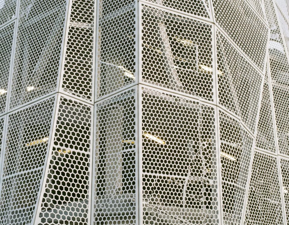 stationary cooling tower screen